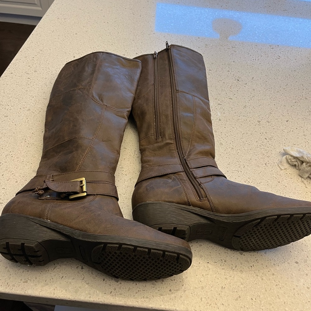 Like new eroesoles boots size 7.5